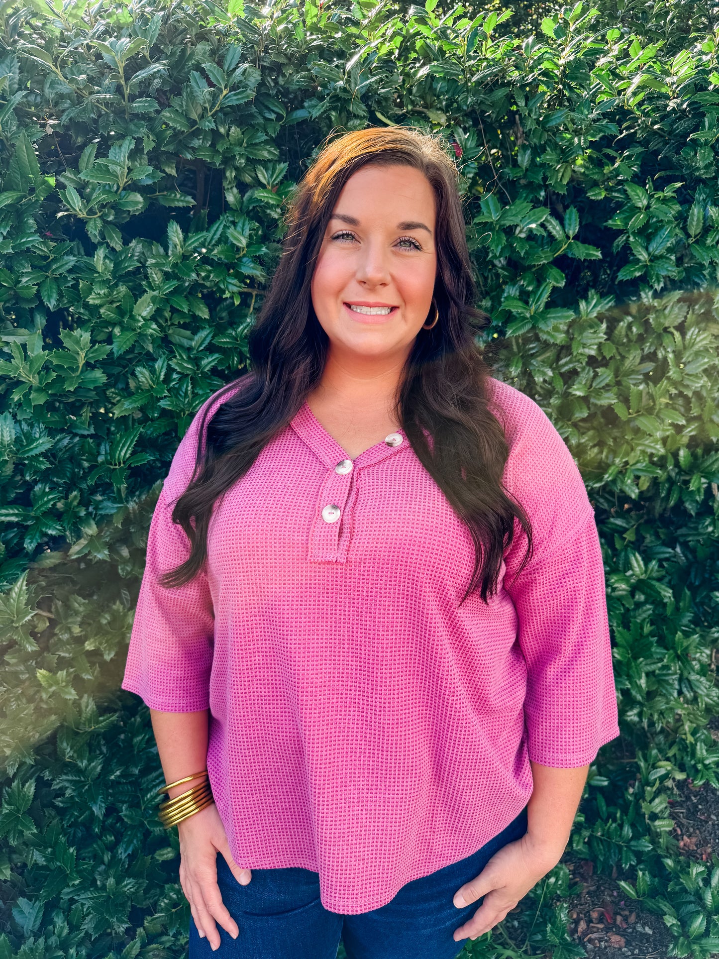 Curvy Crisp Morning Top in Berry