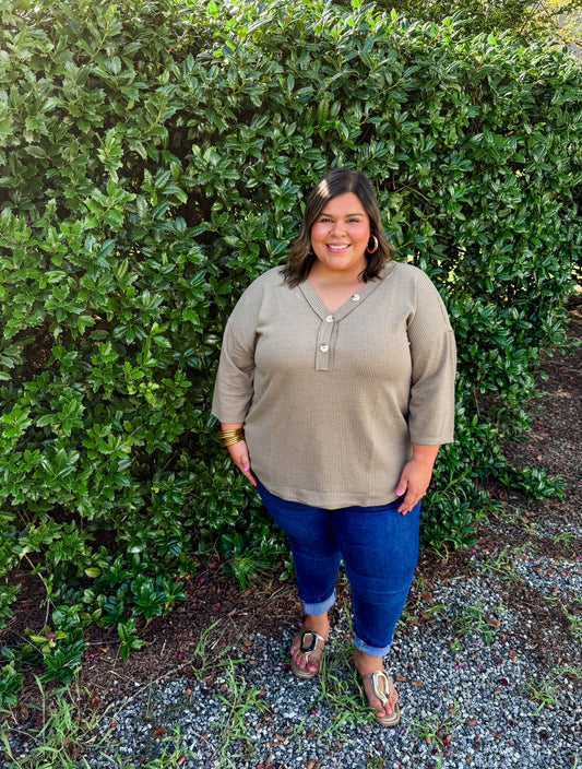 Crisp Morning Top in Olive