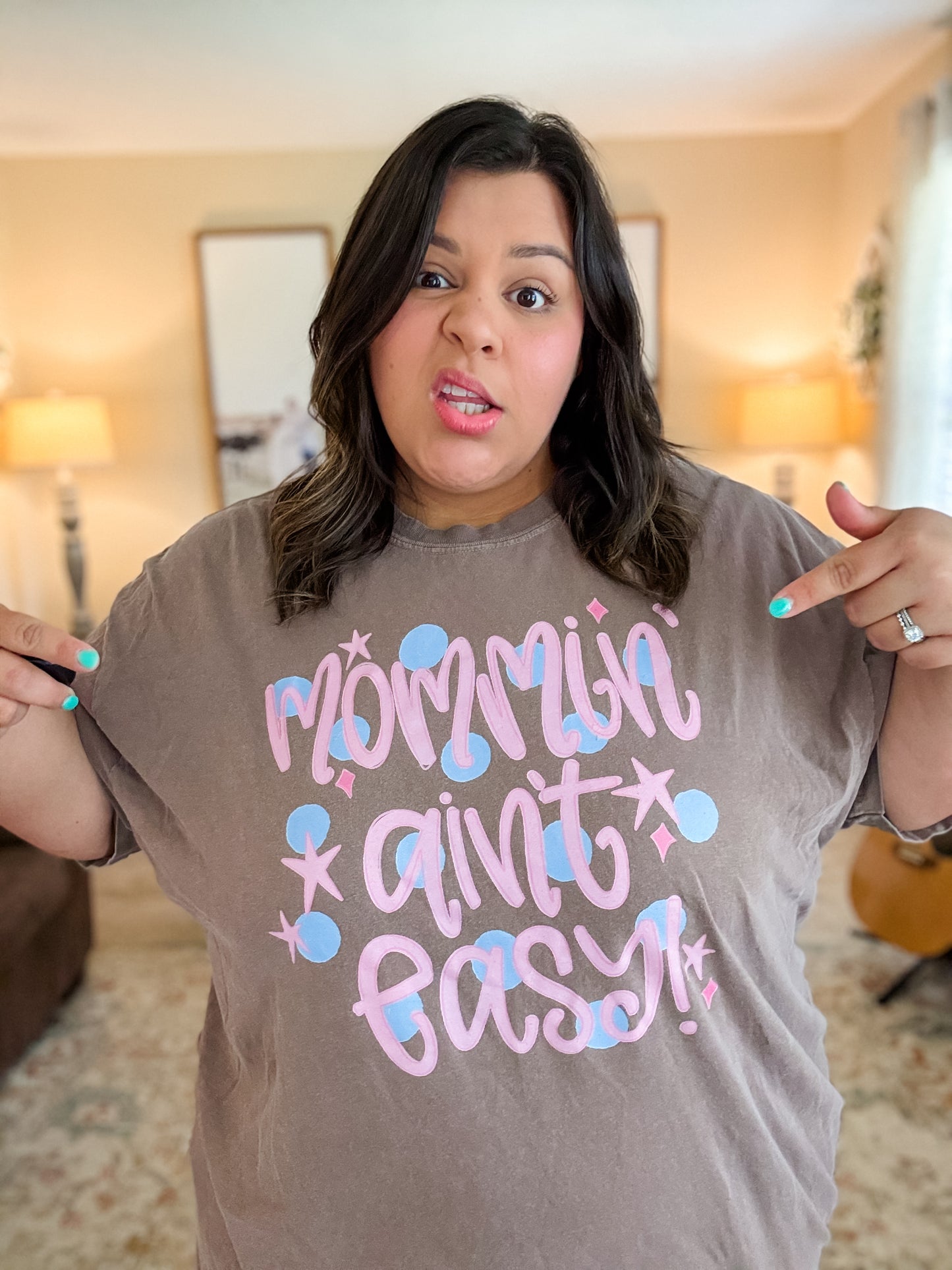 Mommin’ Ain’t Easy Tee