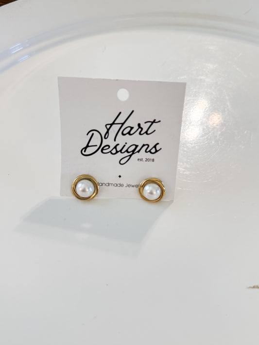 Hart Designs | Pearl Studs