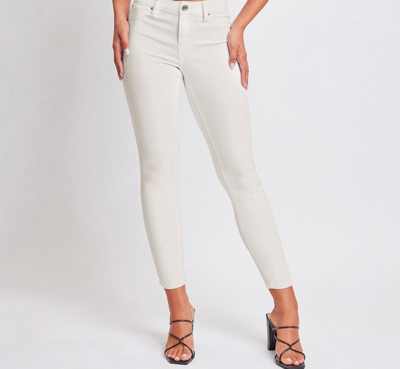 Simple Statement Jeans